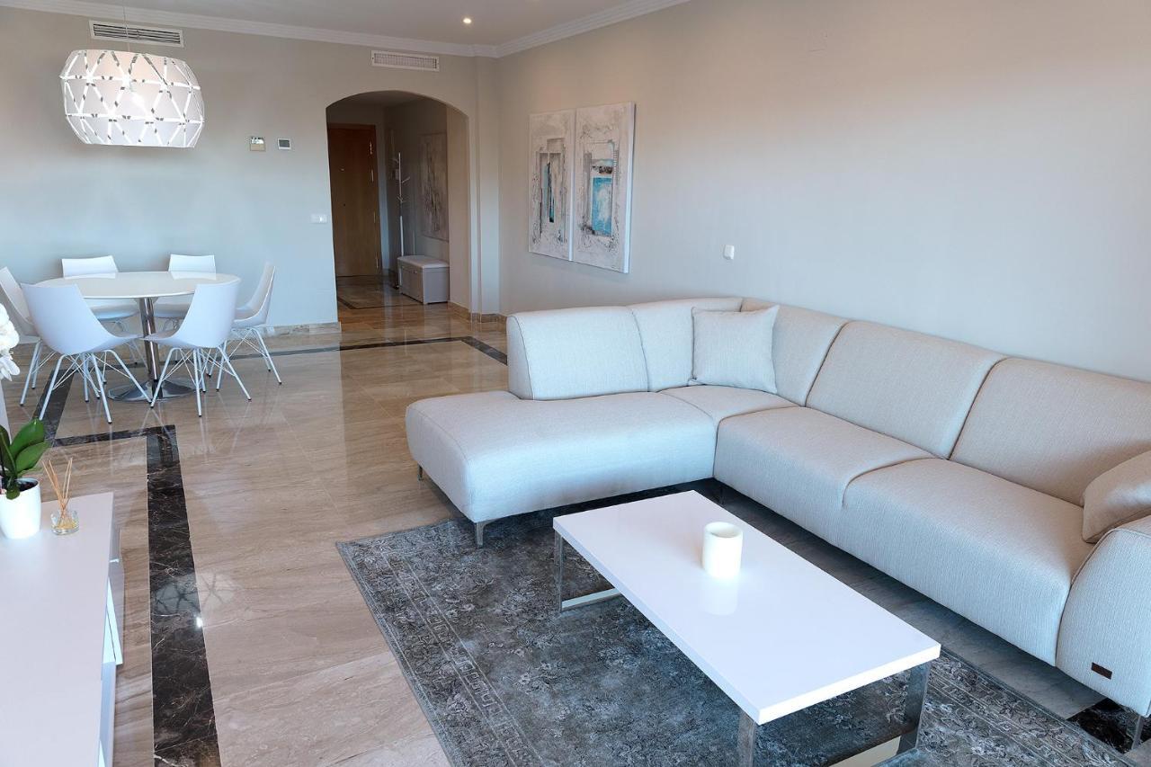 Marina Luxury Apartment Estepona Exterior photo