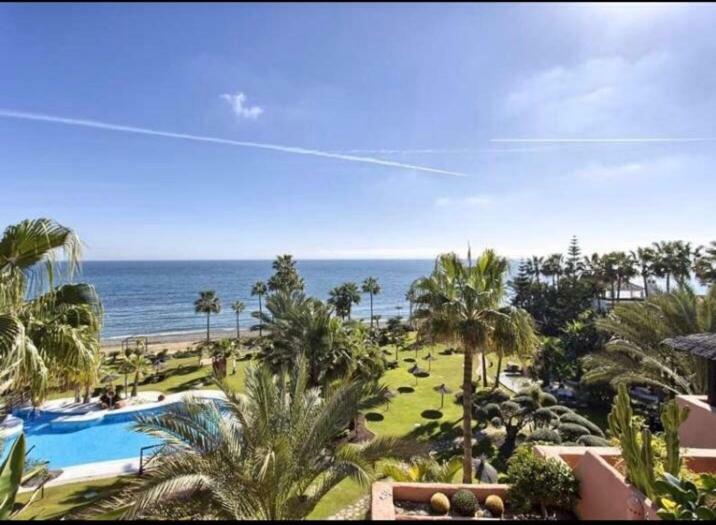 Marina Luxury Apartment Estepona Exterior photo