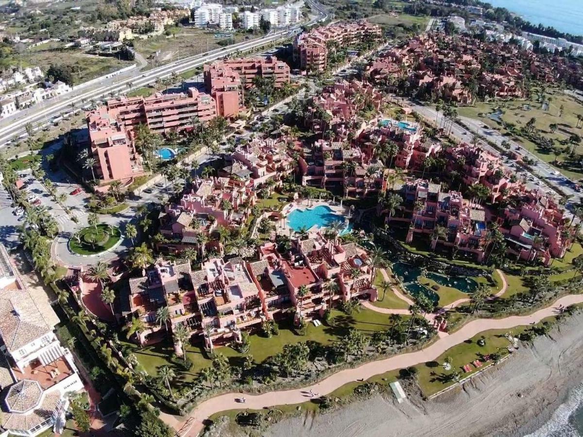 Marina Luxury Apartment Estepona Exterior photo