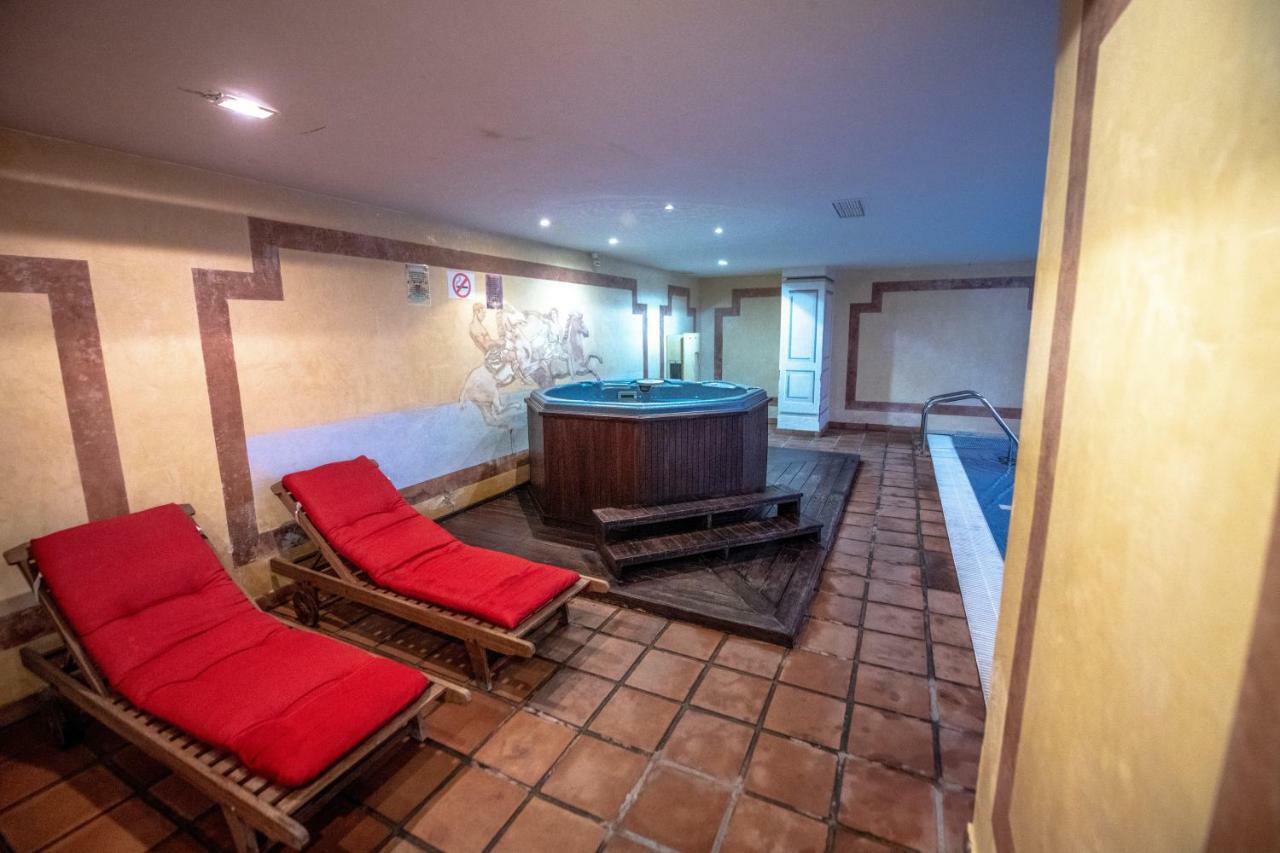 Marina Luxury Apartment Estepona Exterior photo