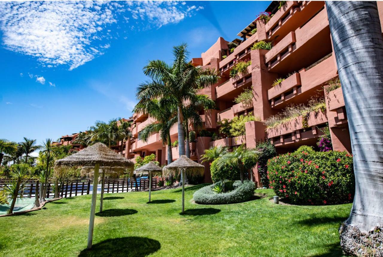 Marina Luxury Apartment Estepona Exterior photo