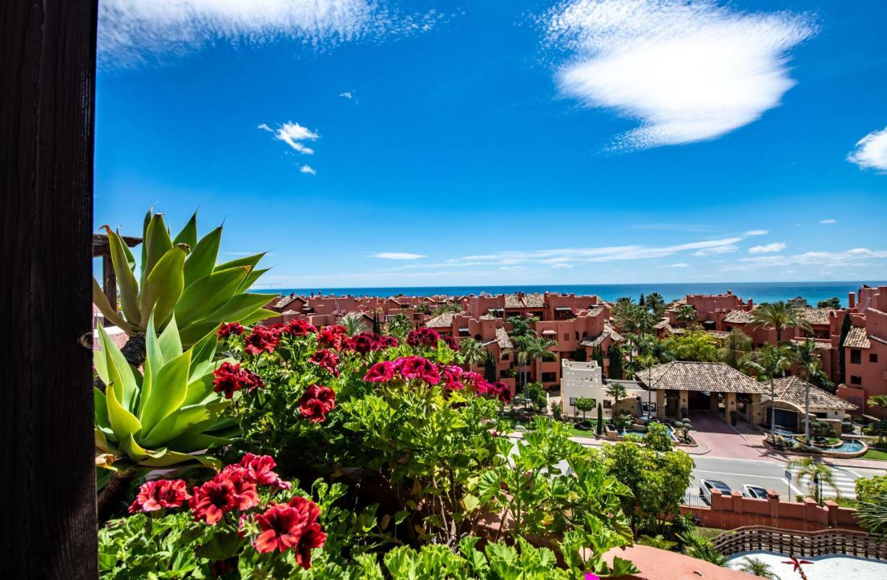 Marina Luxury Apartment Estepona Exterior photo